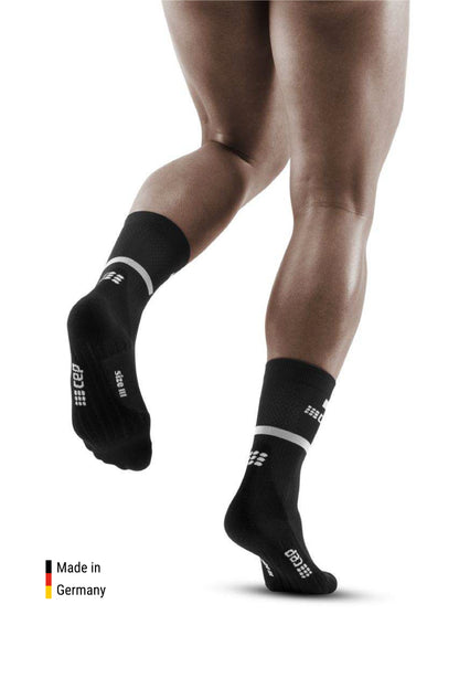 The Run Compression Mid Cut Socks Men