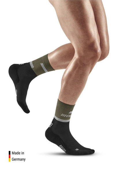 The Run Compression Mid Cut Socks Men